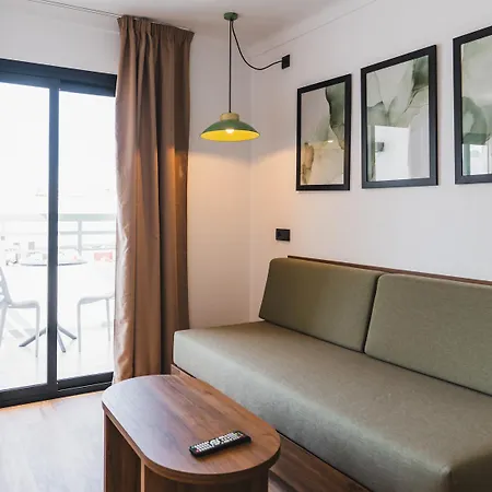 Sol Bay Apartahotel 2*